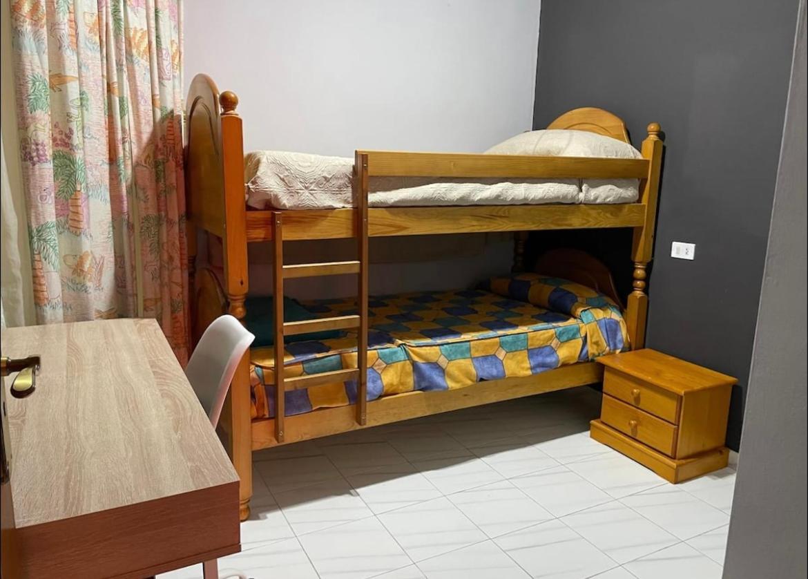 Apartamento Brisas Del Medano Apartment Екстериор снимка